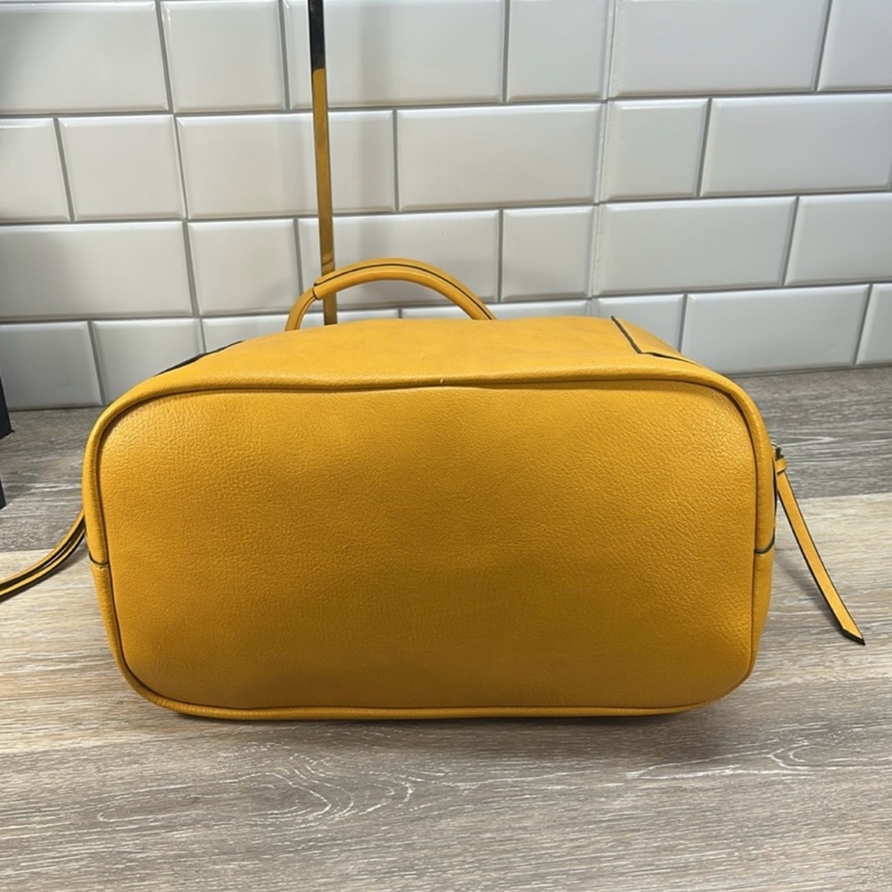 Beautiful Yellow Perforated Leather Tote Bag with matching zip pouch - Picture 7 of 7